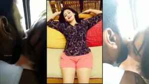 Lankan Popular Model Piyumi Hansamali Kissing Video Leak